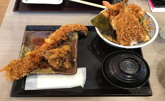 金子半之助天婦羅丼