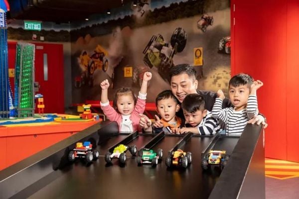 West  (600 × 400 像素) (9)